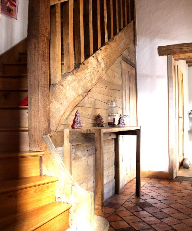 Escalier en bois ancien